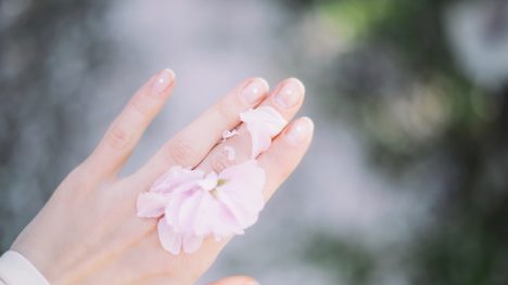 Odos šveitimas. Kodėl reikia šveisti odą ir kaip tai teisingai atlikti namuose